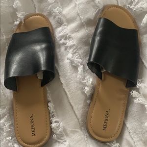 Black slides size 10 used good condition